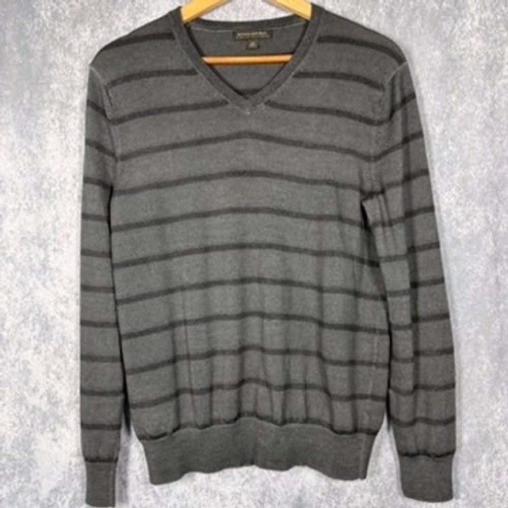 Banana Republic V-Neck Sweater Mens M Gray Extra Fine Italian Merino Wool Stripe